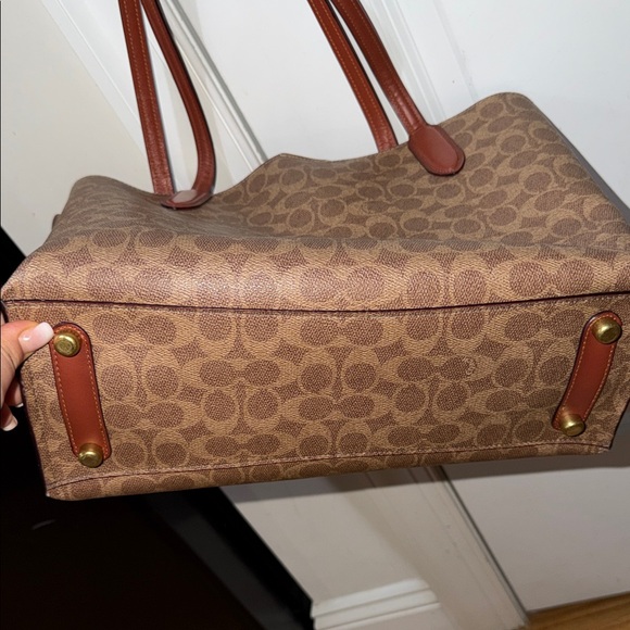 Authentic Coach Willow Brown Signature Tote Bag - Picture 8 of 8